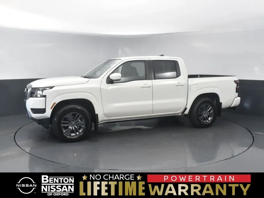2025 Nissan Frontier SV photo 1