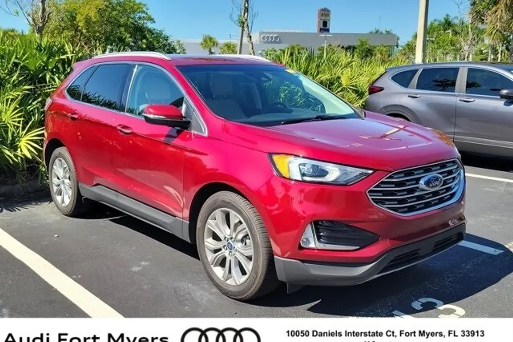 2019 Ford Edge Titanium photo 1