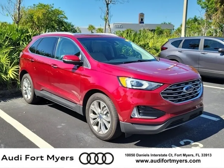 2019 Ford Edge Titanium photo 1