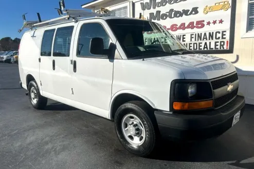 2015 Chevrolet Express 2500 Cargo photo 2