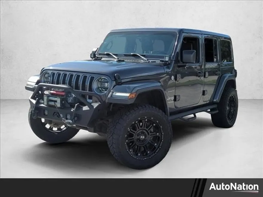 2018 Jeep Wrangler Unlimited Sahara photo 1