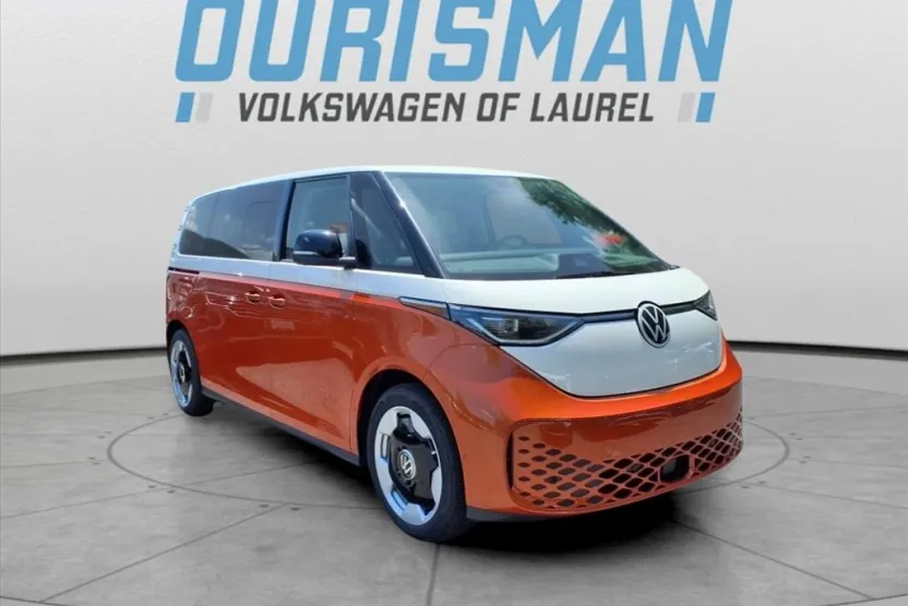 2025 Volkswagen ID. Buzz Pro Plus photo 1