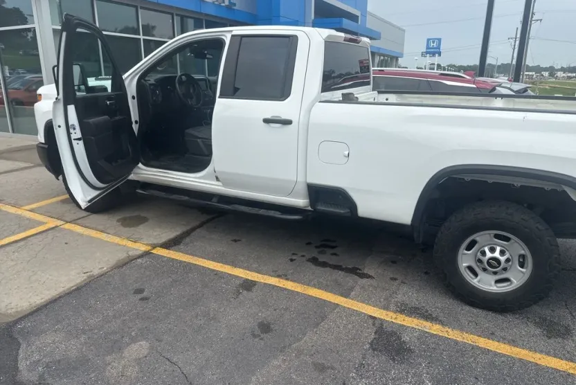 2024 Chevrolet Silverado 2500HD Work Truck photo 1