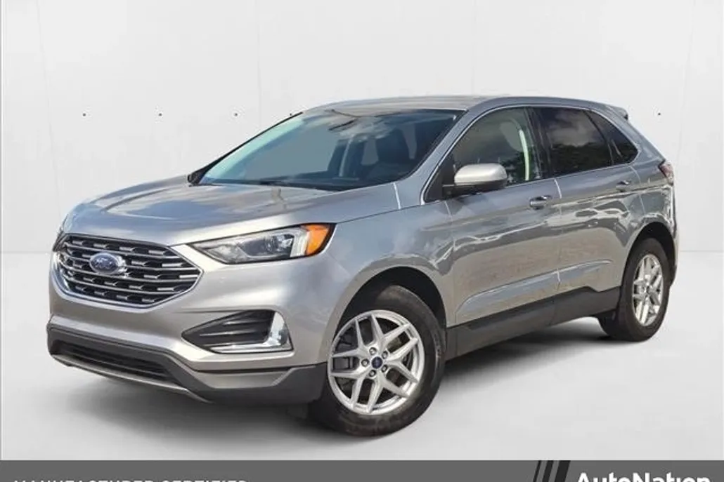 2022 Ford Edge SEL photo 1
