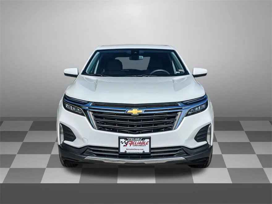 2023 Chevrolet Equinox LT photo 1