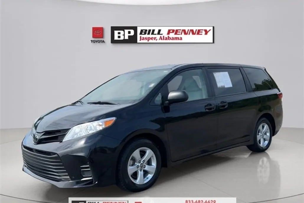 2020 Toyota Sienna L photo 1