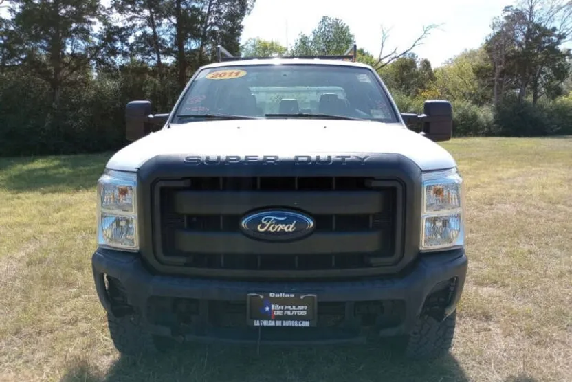 2011 Ford F-350 XLT photo 1