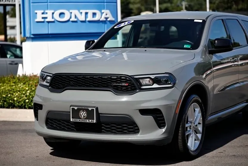 2023 Dodge Durango GT photo 1