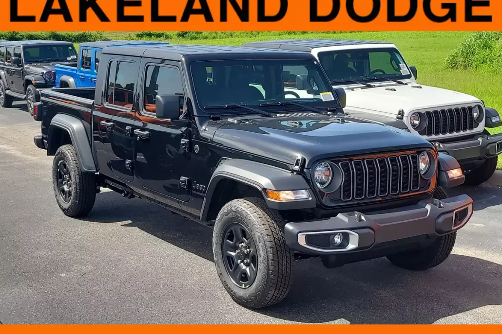 2025 Jeep Gladiator Sport photo 1