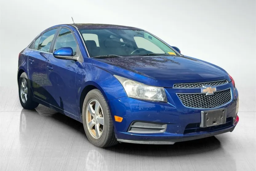 2012 Chevrolet Cruze photo 1