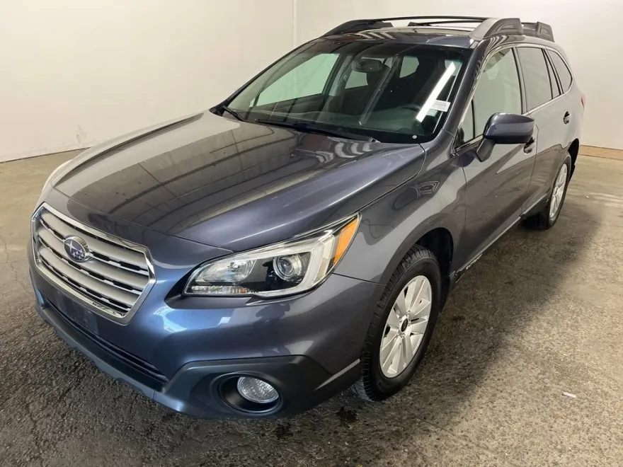 2017 Subaru Outback 2.5i Premium photo 1