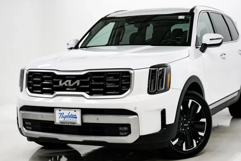 2024 Kia Telluride SX photo 1