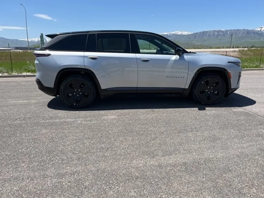 2025 Jeep Wagoneer S Launch Edition photo 1