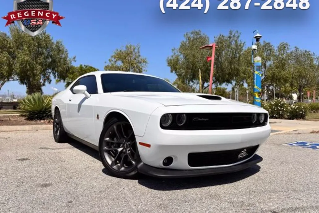 2022 Dodge Challenger R/T Scat Pack photo 1