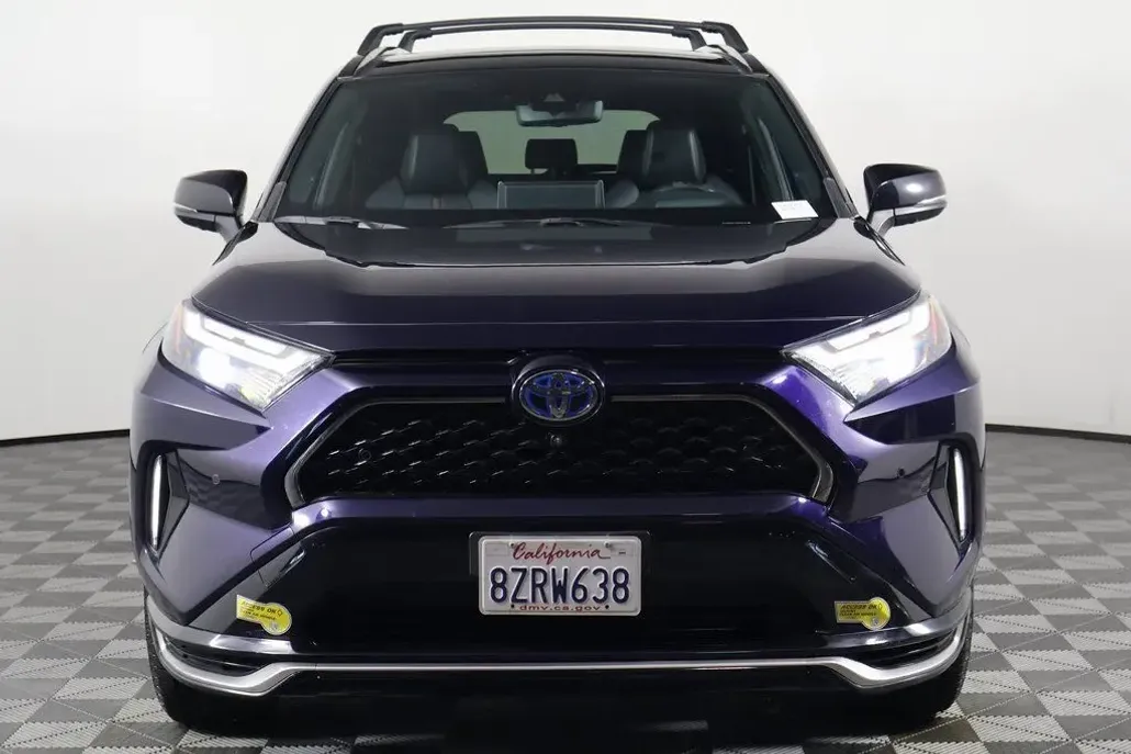 2022 Toyota RAV4 Prime XSE Premium photo 1