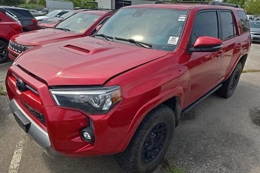 2023 Toyota 4Runner TRD photo 1