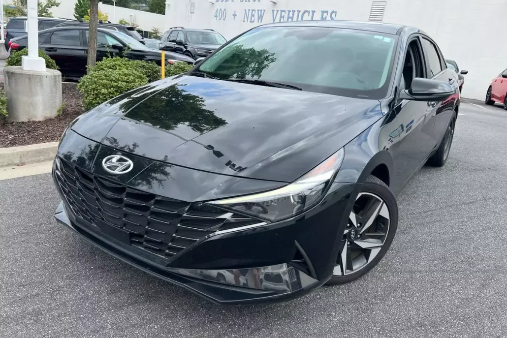 2023 Hyundai Elantra Limited photo 1