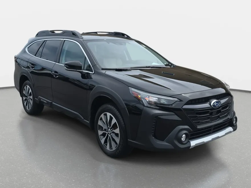 2023 Subaru Outback Limited photo 1