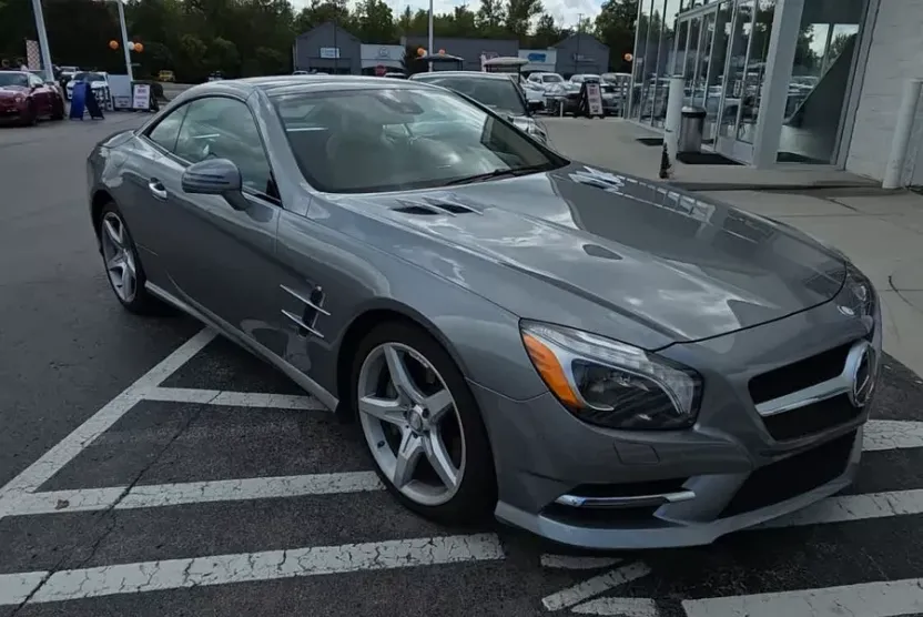 2014 Mercedes Benz SL 550 photo 1