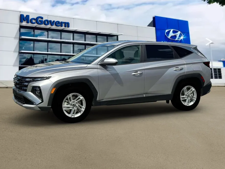 2025 Hyundai Tucson SE photo 1