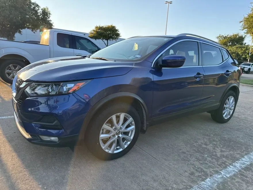 2022 Nissan Rogue Sport SV photo 1