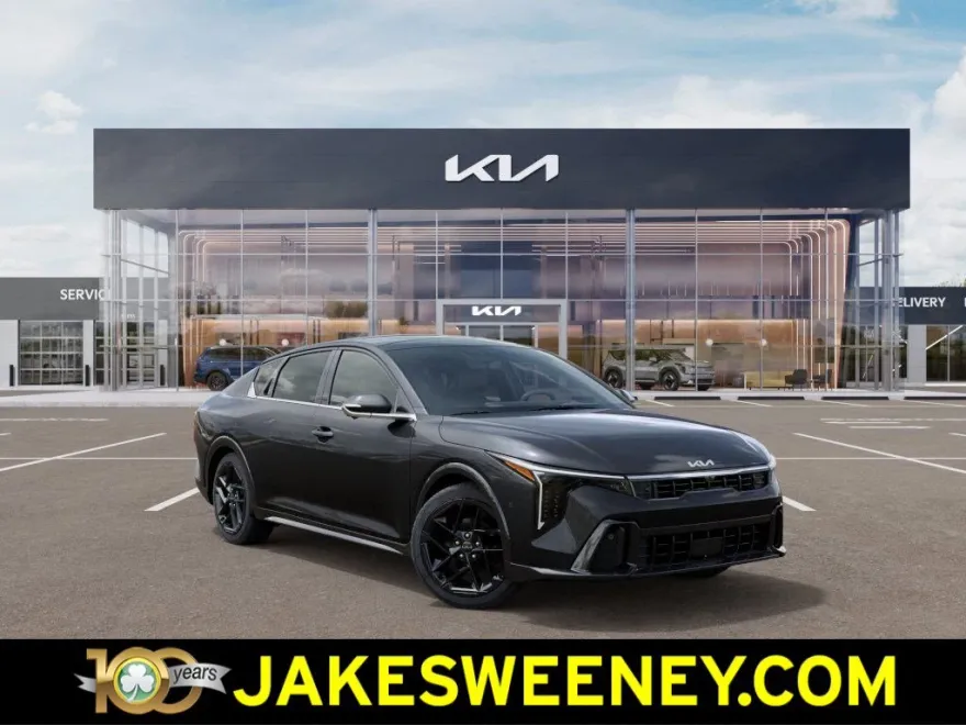 2025 Kia K4 GT-Line Turbo photo 1