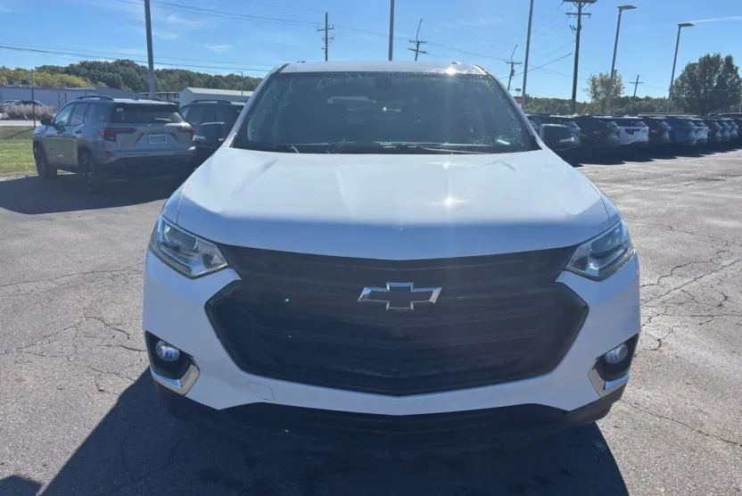 2019 Chevrolet Traverse Cloth 1LT photo 1
