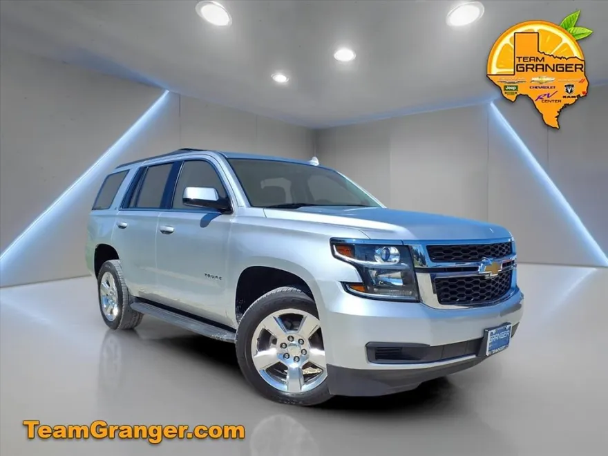 2016 Chevrolet Tahoe LT photo 1