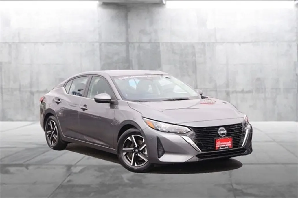 2024 Nissan Sentra SV photo 1