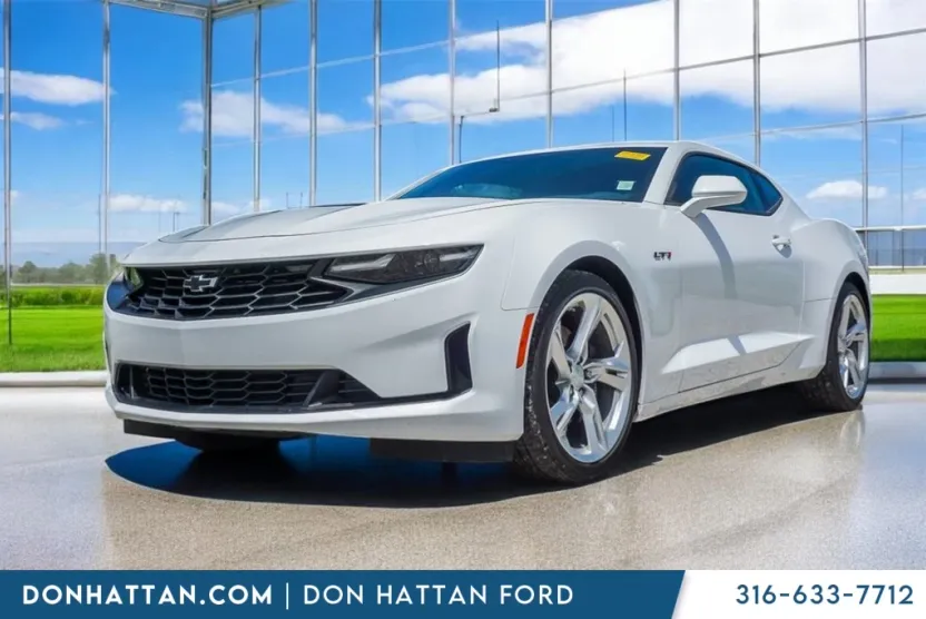 2023 Chevrolet Camaro LT1 photo 1