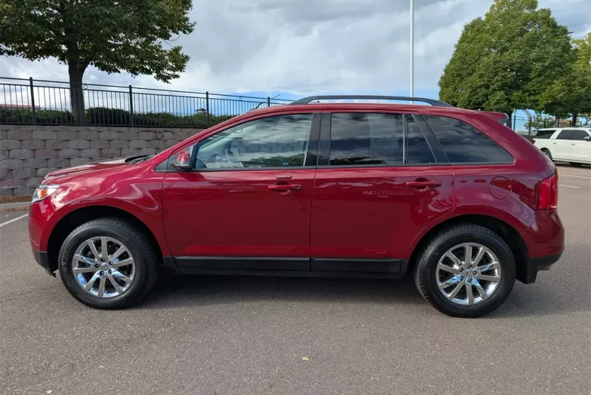 2014 Ford Edge SEL photo 1
