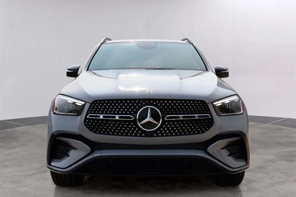 2025 Mercedes Benz GLE 450 4MATIC photo 1