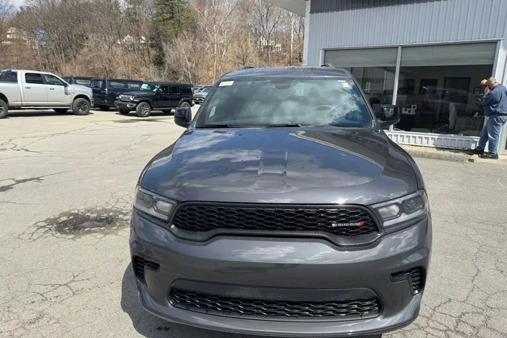2025 Dodge Durango GT photo 1