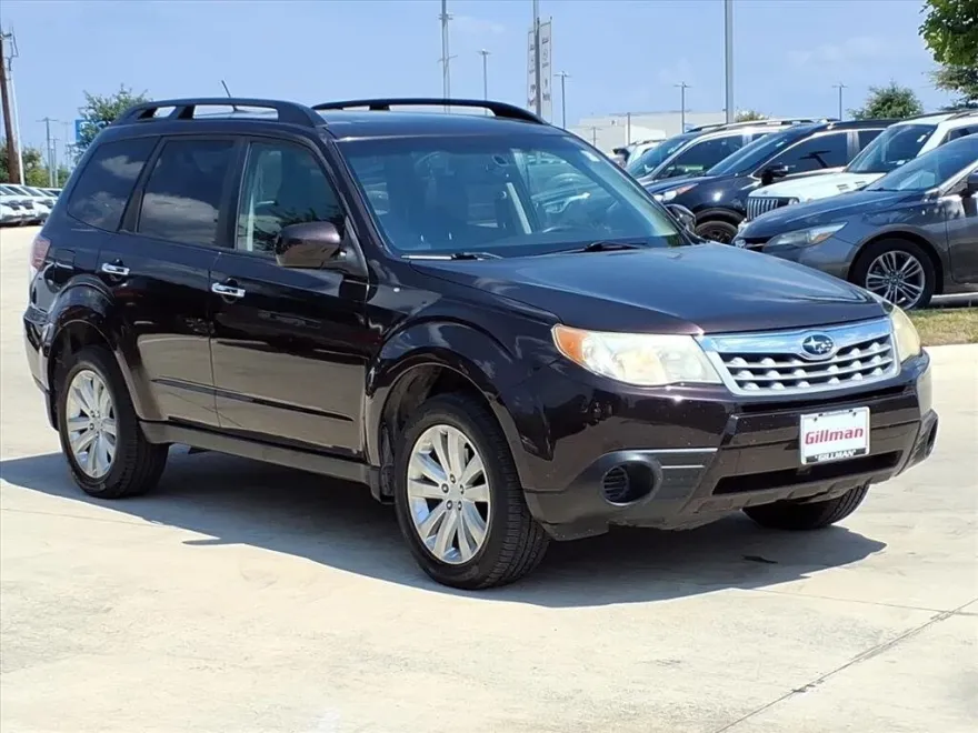 2013 Subaru Forester 2.5X Premium photo 1
