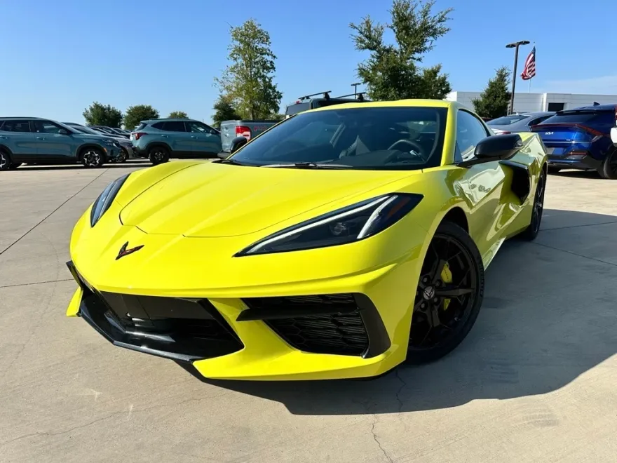 2020 Chevrolet Corvette Stingray 1LT photo 1