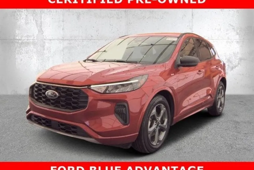 2023 Ford Escape ST-Line photo 1