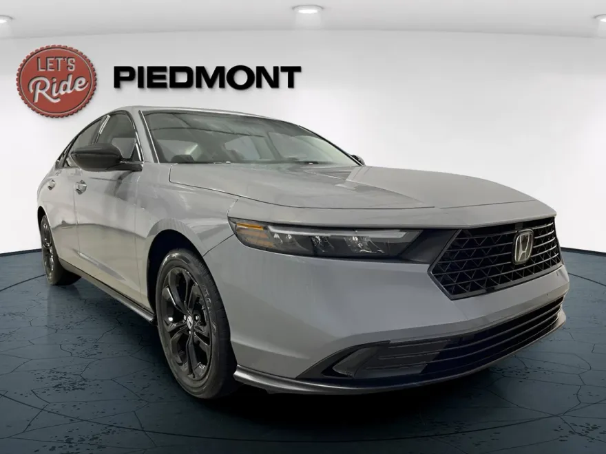 2025 Honda Accord SE photo 1