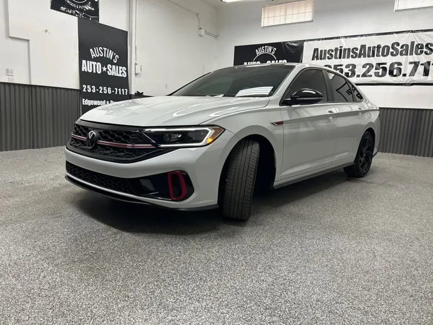 2023 Volkswagen Jetta GLI Autobahn photo 2