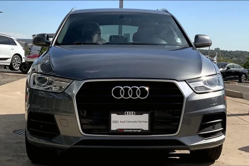 2016 Audi Q3 Premium Plus photo 1