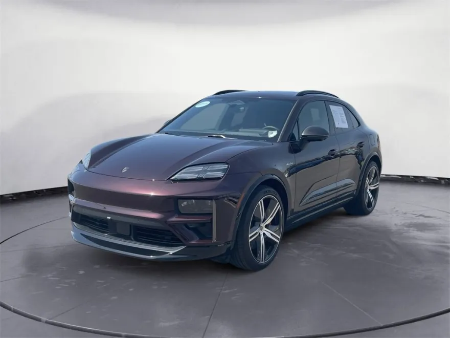 2024 Porsche Macan Electric Turbo photo 1