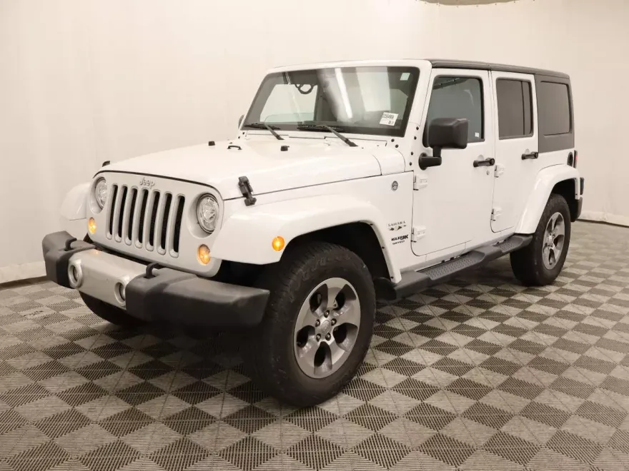 2018 Jeep Wrangler Unlimited Sahara photo 1