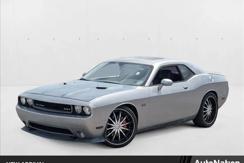 2011 Dodge Challenger SRT8 photo 1