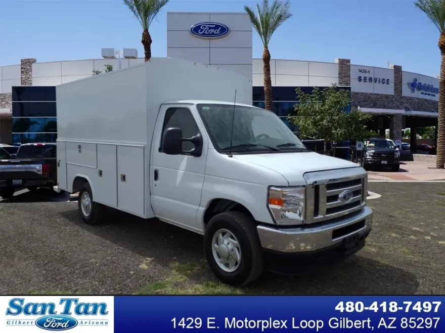2025 Ford E-350 XL photo 1