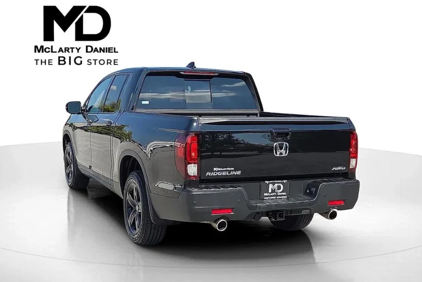 2023 Honda Ridgeline Black Edition photo 1