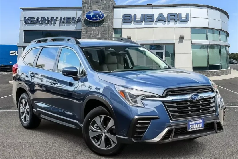 2025 Subaru Ascent Premium photo 1