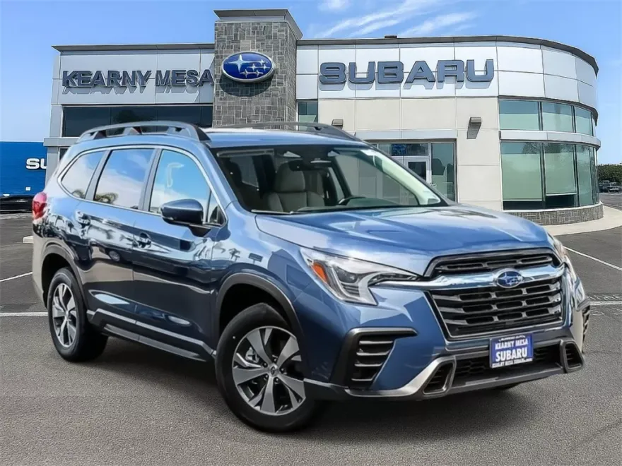 2025 Subaru Ascent Premium photo 1