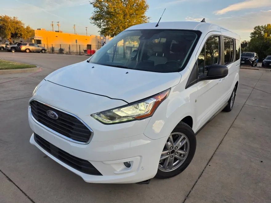 2023 Ford Transit Connect Wagon XLT photo 1