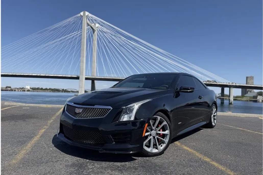 2016 Cadillac ATS V photo 1