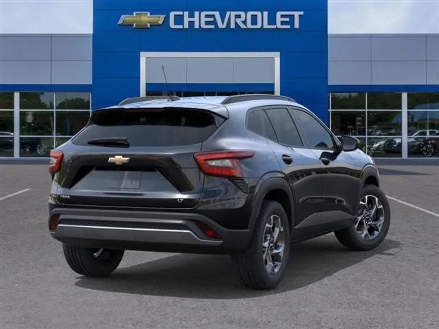 2025 Chevrolet Trax LT photo 1