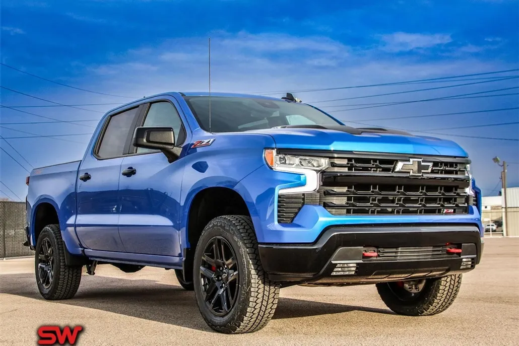 2025 Chevrolet Silverado 1500 LT Trail Boss photo 1